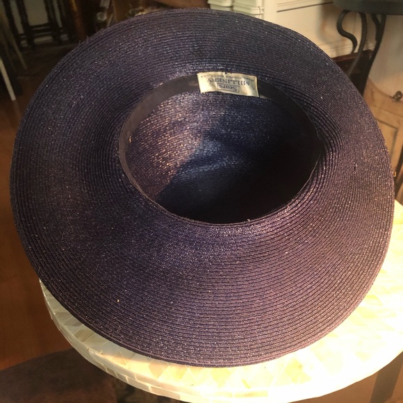 Vintage Navy & White Straw Hat - Picture 5 of 7
